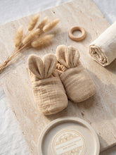 गैलरी व्यूवर में इमेज लोड करें, Bunny Booties - Beige