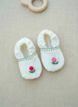 Load image into Gallery viewer, Chanderi Silk Booties | Off-White | Embroidered