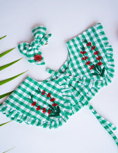 Load image into Gallery viewer, A Detachable Collar and Hair Bow set - Green Check, hair accessories kept on the center
