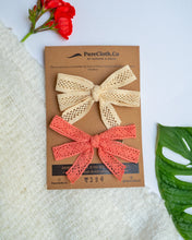 गैलरी व्यूवर में इमेज लोड करें, An image of pair of bows, hair accessories