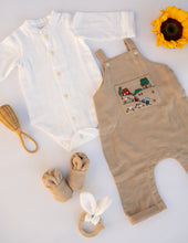 Load image into Gallery viewer, Newborn Baby Gift Hamper for Boys | 100% Cotton | Meadow Dreamland| Beige