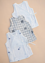 Load image into Gallery viewer, Newborn Jabla | Handwoven Mull Cotton | Jamdhani Elegance | Set of 3 | Boys