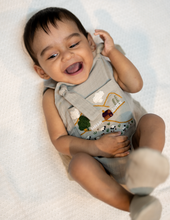 गैलरी व्यूवर में इमेज लोड करें, Baa Baa Black Sheep Romper for Boys | Grey| Muslin