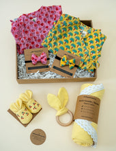 Load image into Gallery viewer, Eco-Friendly Mulmul Blockprint Newborn Gift Set | Baby Girl