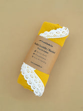 गैलरी व्यूवर में इमेज लोड करें, Lace-Trimmed Organic Cotton Swaddle Blanket | Mustard Yellow