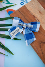 Load image into Gallery viewer, Double bow hair clip