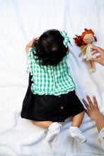 Load image into Gallery viewer, Cotton Ruffle Baby Bib -Green