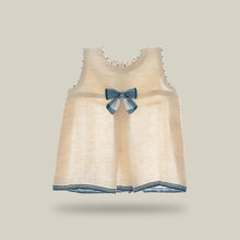 गैलरी व्यूवर में इमेज लोड करें, A beautiful white front inverted pleat and tiny handcrafted French knots running across shoulders.