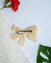 गैलरी व्यूवर में इमेज लोड करें, A cute single picture of  Dragon Butterflies | Cotton Lace Hair Clips, hair accessories
