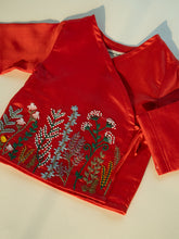 गैलरी व्यूवर में इमेज लोड करें, Jamna Set for Newborn Boys | Chanderi Silk | Red
