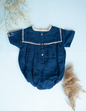 गैलरी व्यूवर में इमेज लोड करें, A zoomed out  picture of Baby Girl Romper and Detachable Vest | Cotton | Indigo ,a baby girl dress without the vest
