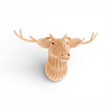 गैलरी व्यूवर में इमेज लोड करें, Rusk the Deer Wall Decor
