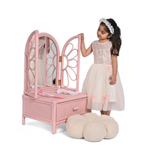 गैलरी व्यूवर में इमेज लोड करें, Flower Power Vanity Mirror
