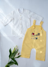 गैलरी व्यूवर में इमेज लोड करें, Newborn Baby Gift Hamper for Boys | 100% Cotton | Meadow Dreamland| Yellow
