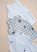 Load image into Gallery viewer, Newborn Jabla | Handwoven Mull Cotton | Jamdhani Elegance | Set of 3 | Boys
