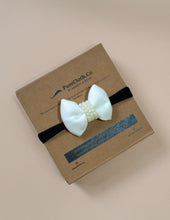 Load image into Gallery viewer, Newborn Mini Bows | Hair Clip | With Pearls
