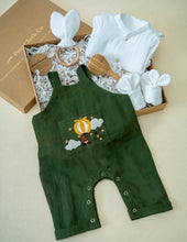 Load image into Gallery viewer, Forest Green Organic Newborn Gift Set | Little Cloud Rider
