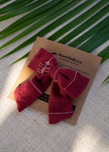 Load image into Gallery viewer, Classic Tied Bow
