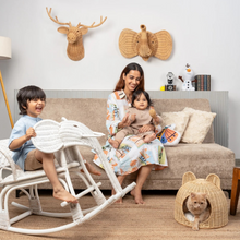 गैलरी व्यूवर में इमेज लोड करें, Rusk the Deer Wall Decor
