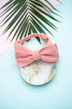 गैलरी व्यूवर में इमेज लोड करें, Big Bow-Tie Headband For Babies/Kids | Pink | Cotton
