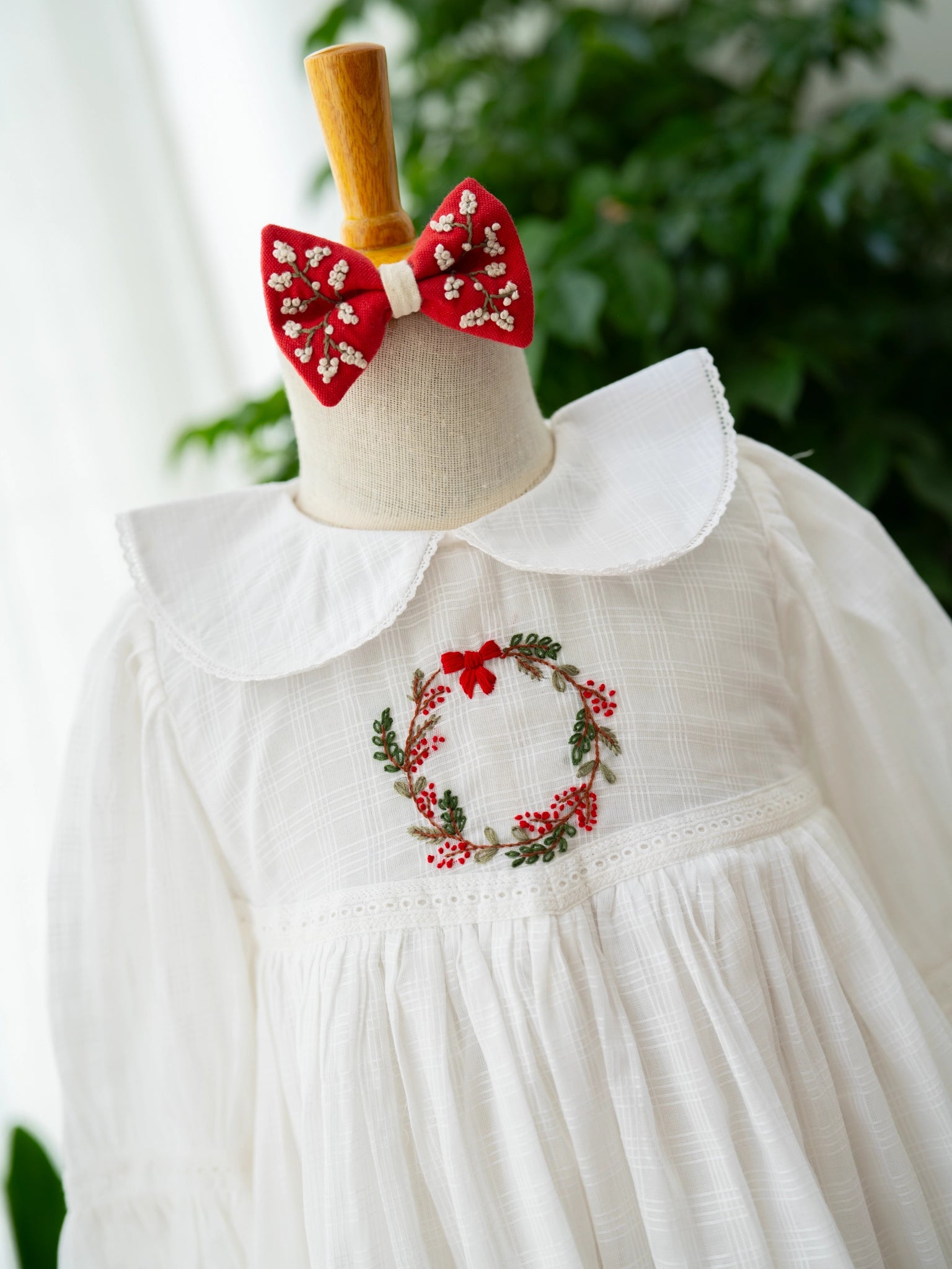 white christmas dresses Christmas Delights Print Ruffle Collared Dress – Classic Whimsy