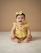 गैलरी व्यूवर में इमेज लोड करें, Organic Cotton Baby Romper for Girls - Baby Yellow

