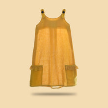 गैलरी व्यूवर में इमेज लोड करें, A beautiful deep yellow extendable shift dress.
